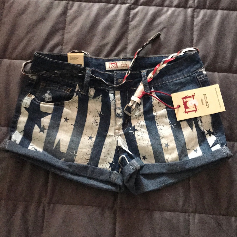 Lei American shorts